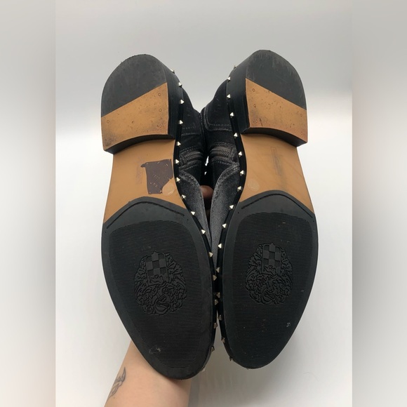 Vince Camuto Grey Gun Metal Velvet Studded Combat Booties Women’s Size 9 - Picture 11 of 12